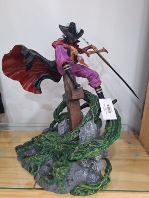 Figura Dracule Mihawk Gigante