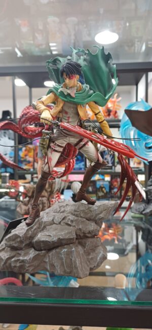 Figura  Attack on Titan